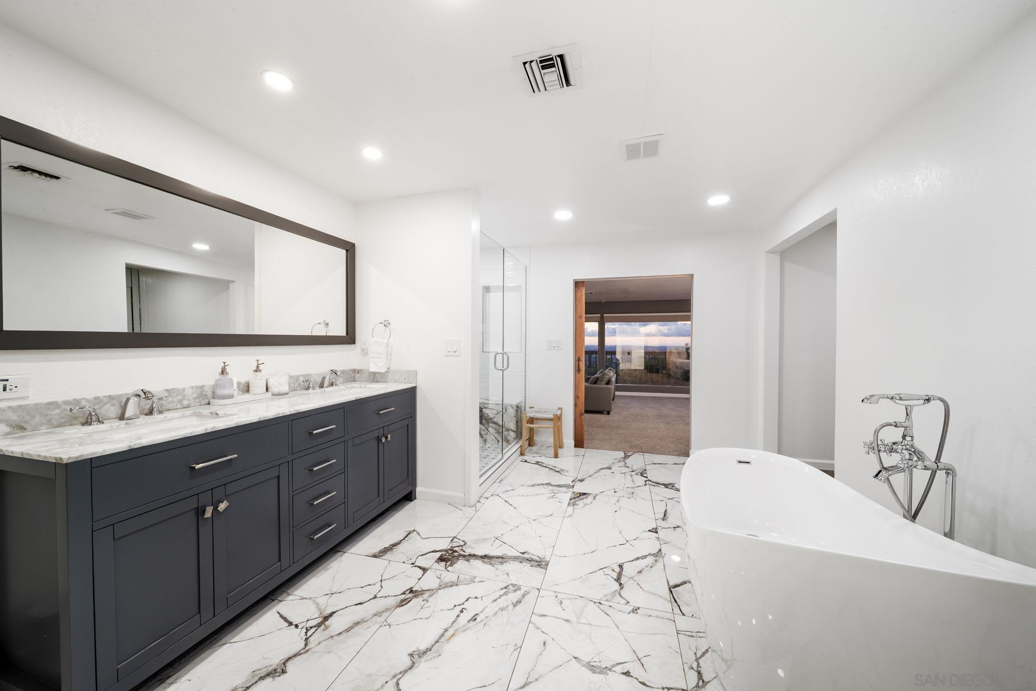 Detail Gallery Image 31 of 50 For 4260  Eastridge Dr, La Mesa,  CA 91941 - 5 Beds | 4 Baths