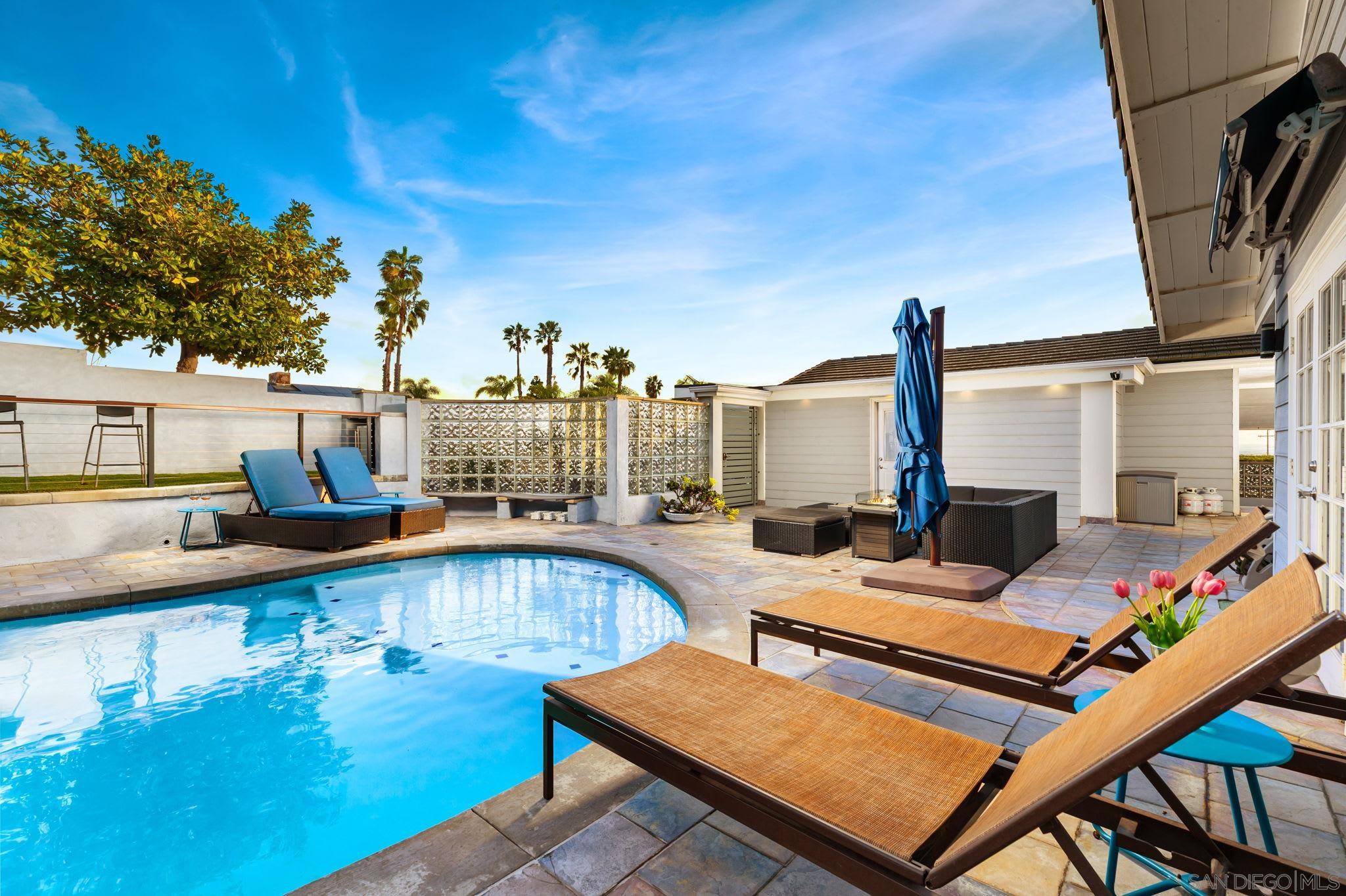 Detail Gallery Image 7 of 50 For 4260  Eastridge Dr, La Mesa,  CA 91941 - 5 Beds | 4 Baths