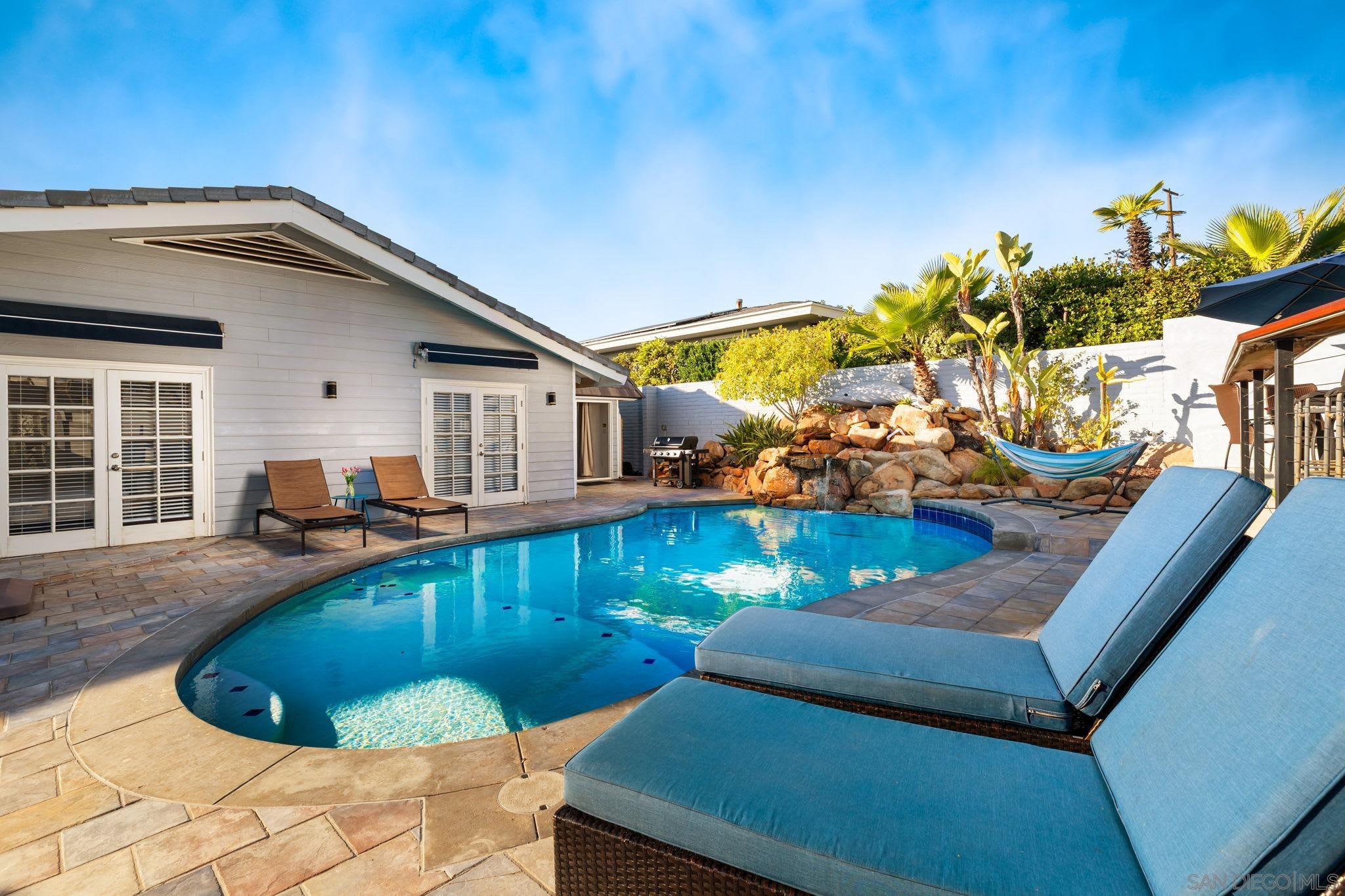 Detail Gallery Image 10 of 50 For 4260  Eastridge Dr, La Mesa,  CA 91941 - 5 Beds | 4 Baths