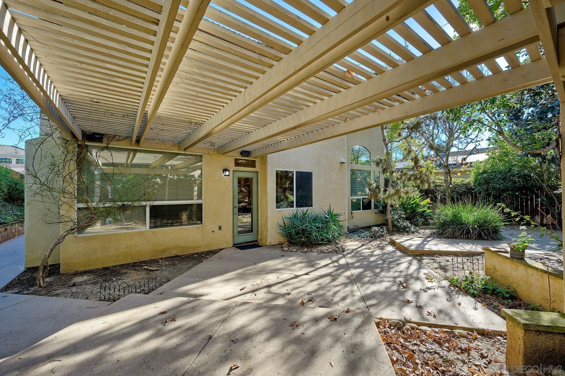 Detail Gallery Image 18 of 18 For 12244  Arucauna Way, San Diego,  CA 92129 - 4 Beds | 2/1 Baths