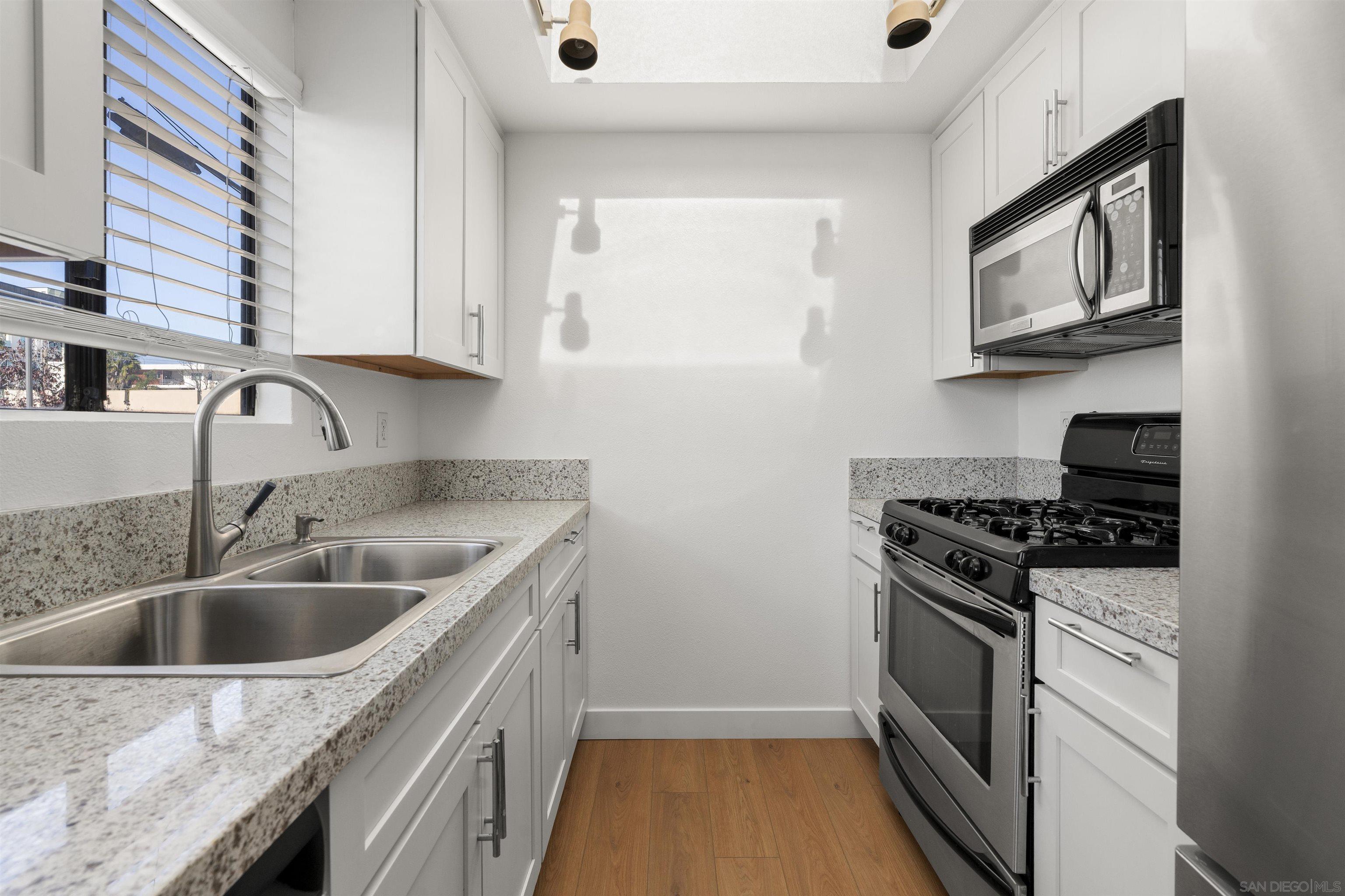 Detail Gallery Image 16 of 44 For 3760  Herman Ave  #7,  San Diego,  CA 92104 - 2 Beds | 2 Baths