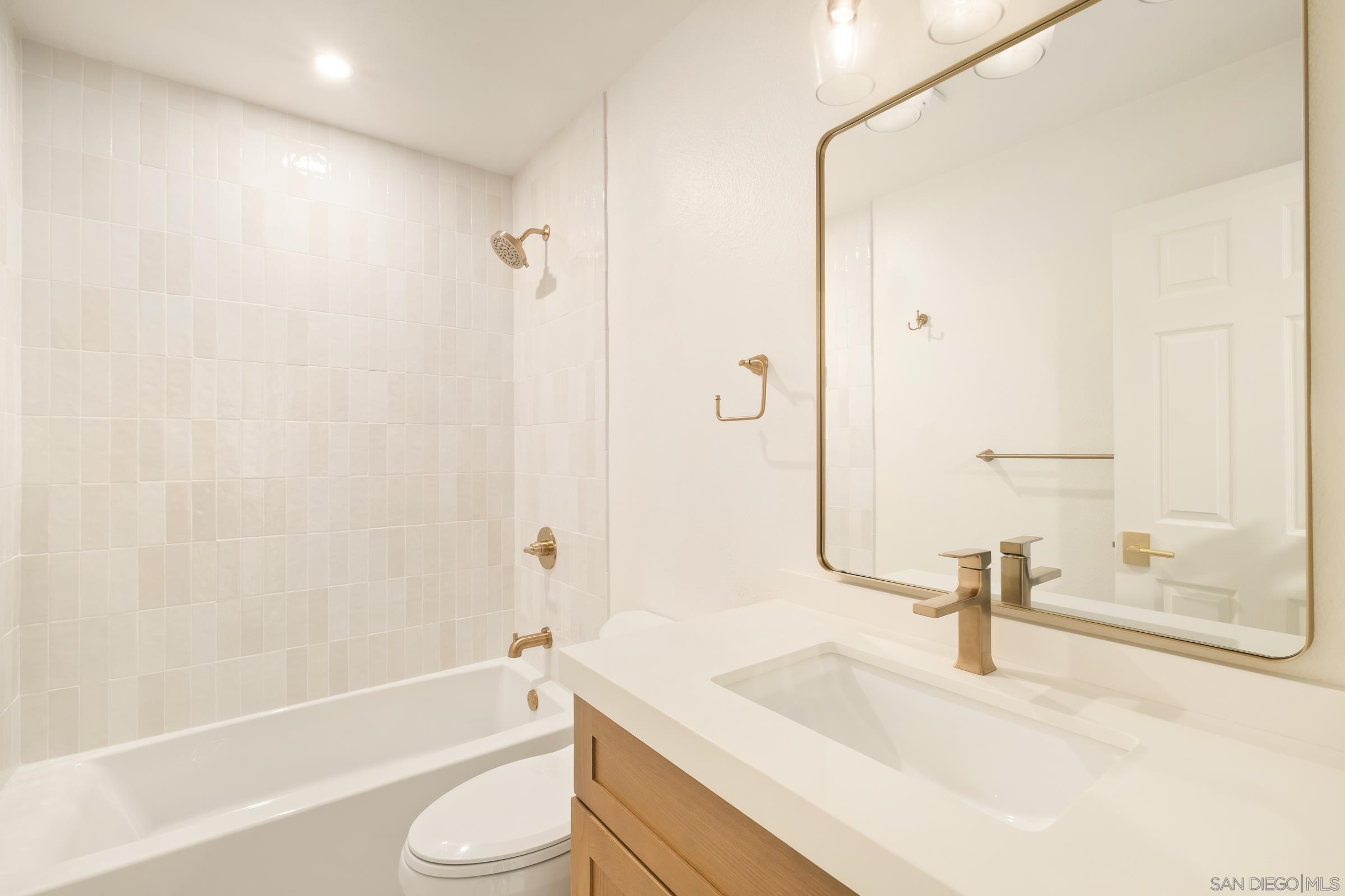 Detail Gallery Image 12 of 31 For 17925  Caminito Pinero  #270,  San Diego,  CA 92128 - 1 Beds | 1 Baths