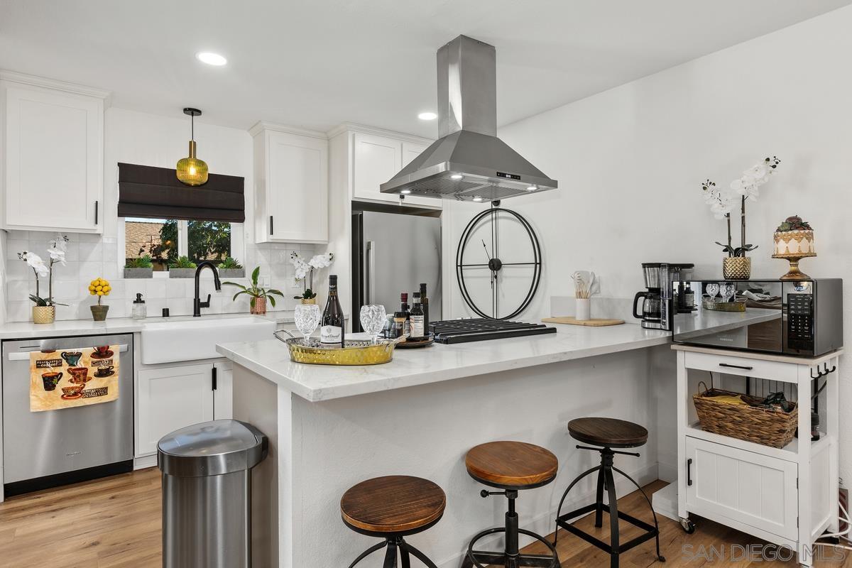 Detail Gallery Image 3 of 42 For 1811  Iris Way, Escondido,  CA 92027 - 4 Beds | 2 Baths