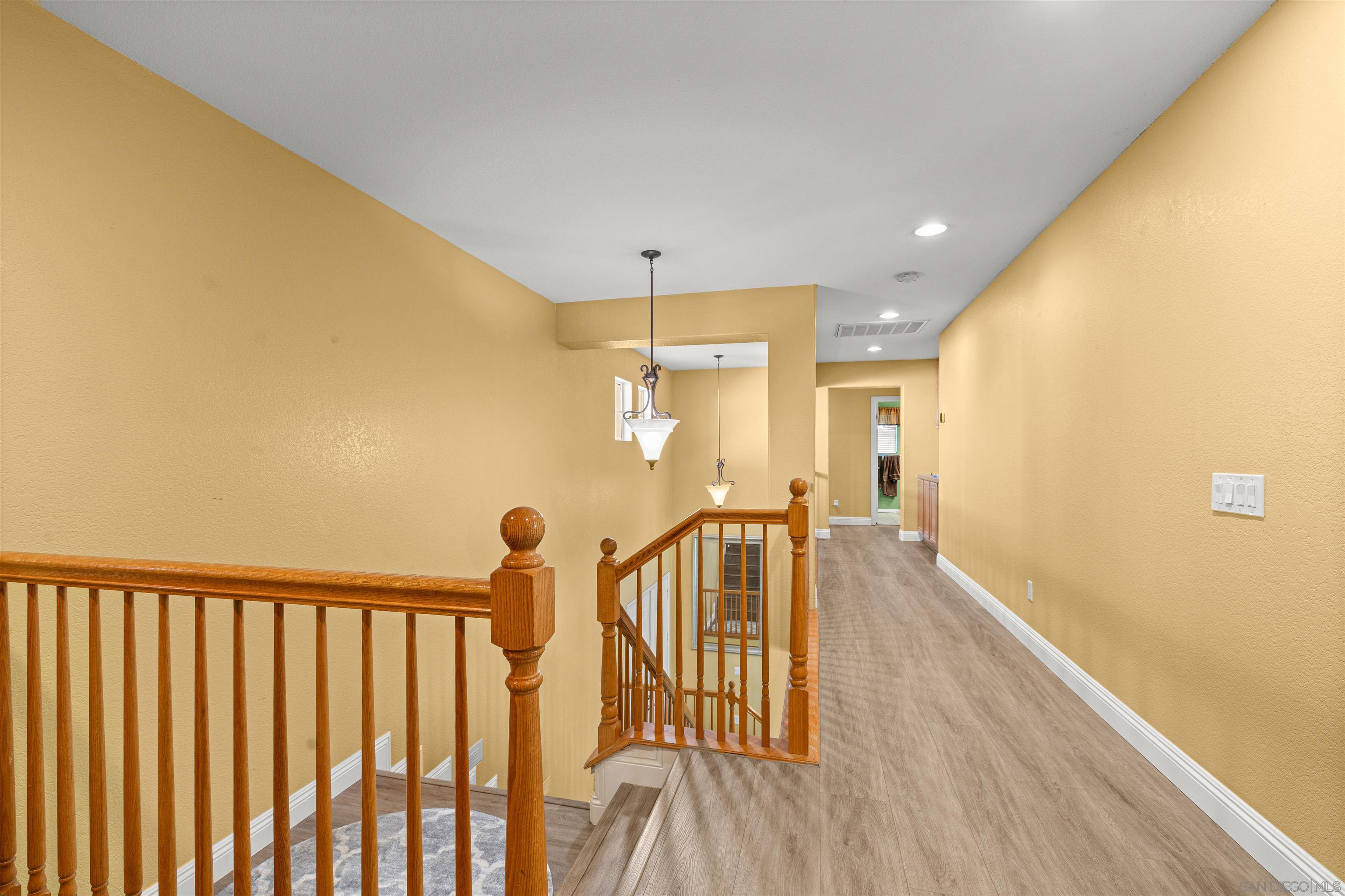 Detail Gallery Image 19 of 46 For 5713  Canoe Dr, Corona,  CA 92880 - 5 Beds | 3 Baths