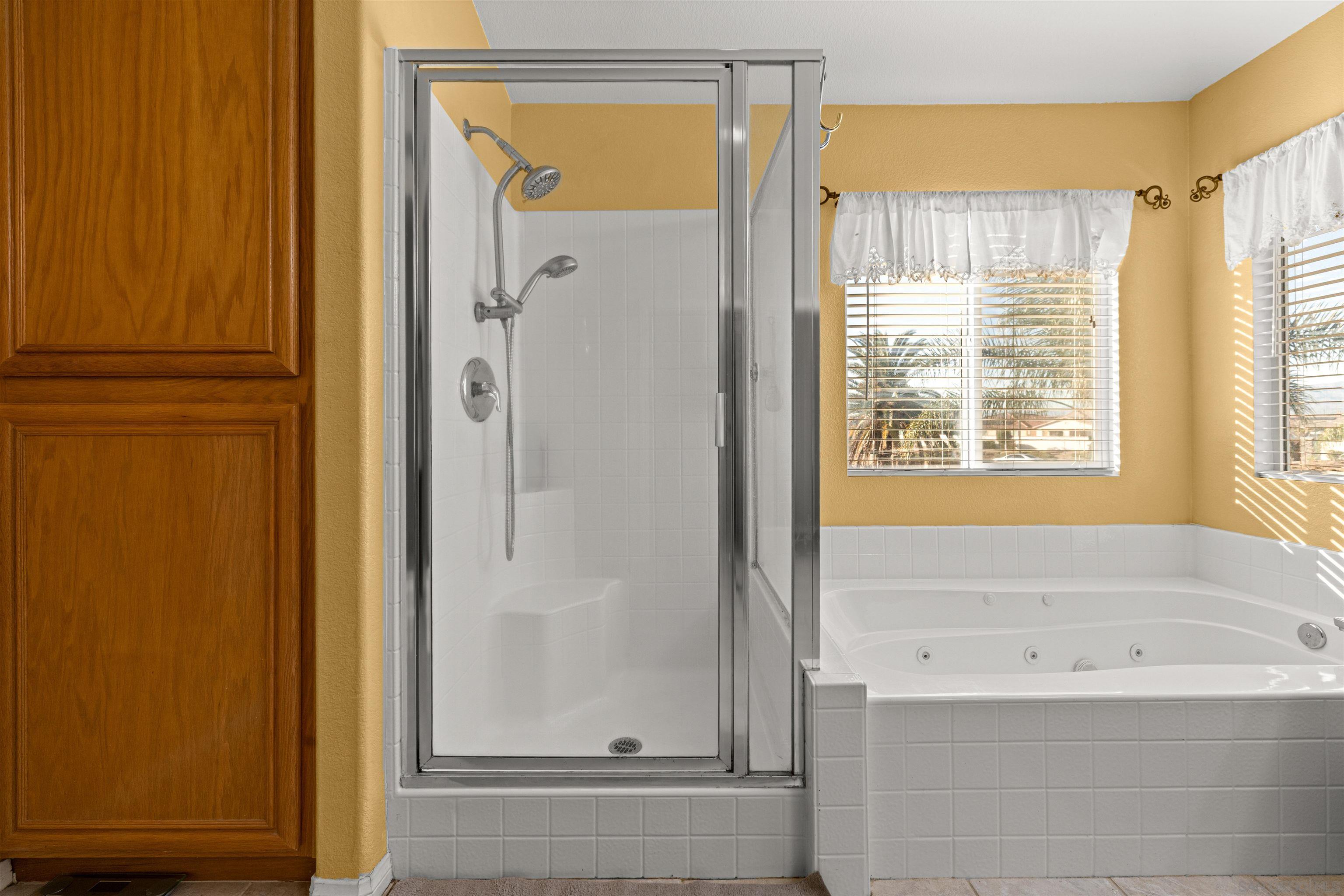 Detail Gallery Image 24 of 46 For 5713  Canoe Dr, Corona,  CA 92880 - 5 Beds | 3 Baths