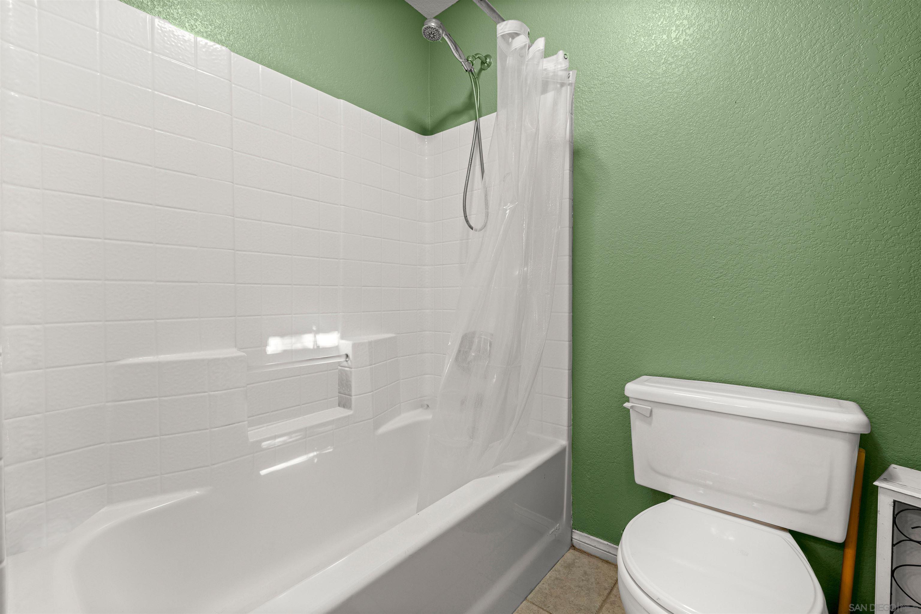 Detail Gallery Image 26 of 46 For 5713  Canoe Dr, Corona,  CA 92880 - 5 Beds | 3 Baths