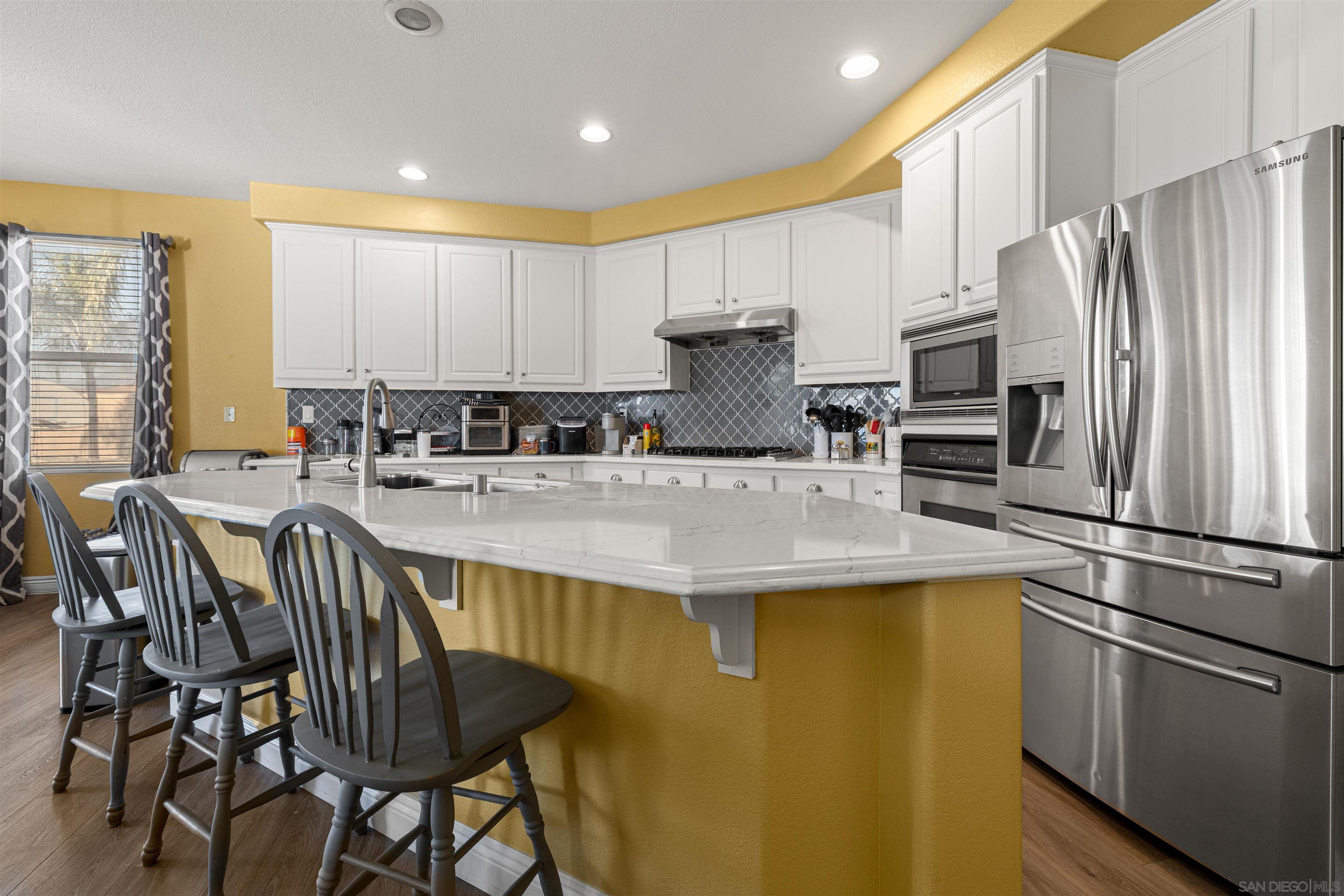 Detail Gallery Image 10 of 46 For 5713  Canoe Dr, Corona,  CA 92880 - 5 Beds | 3 Baths