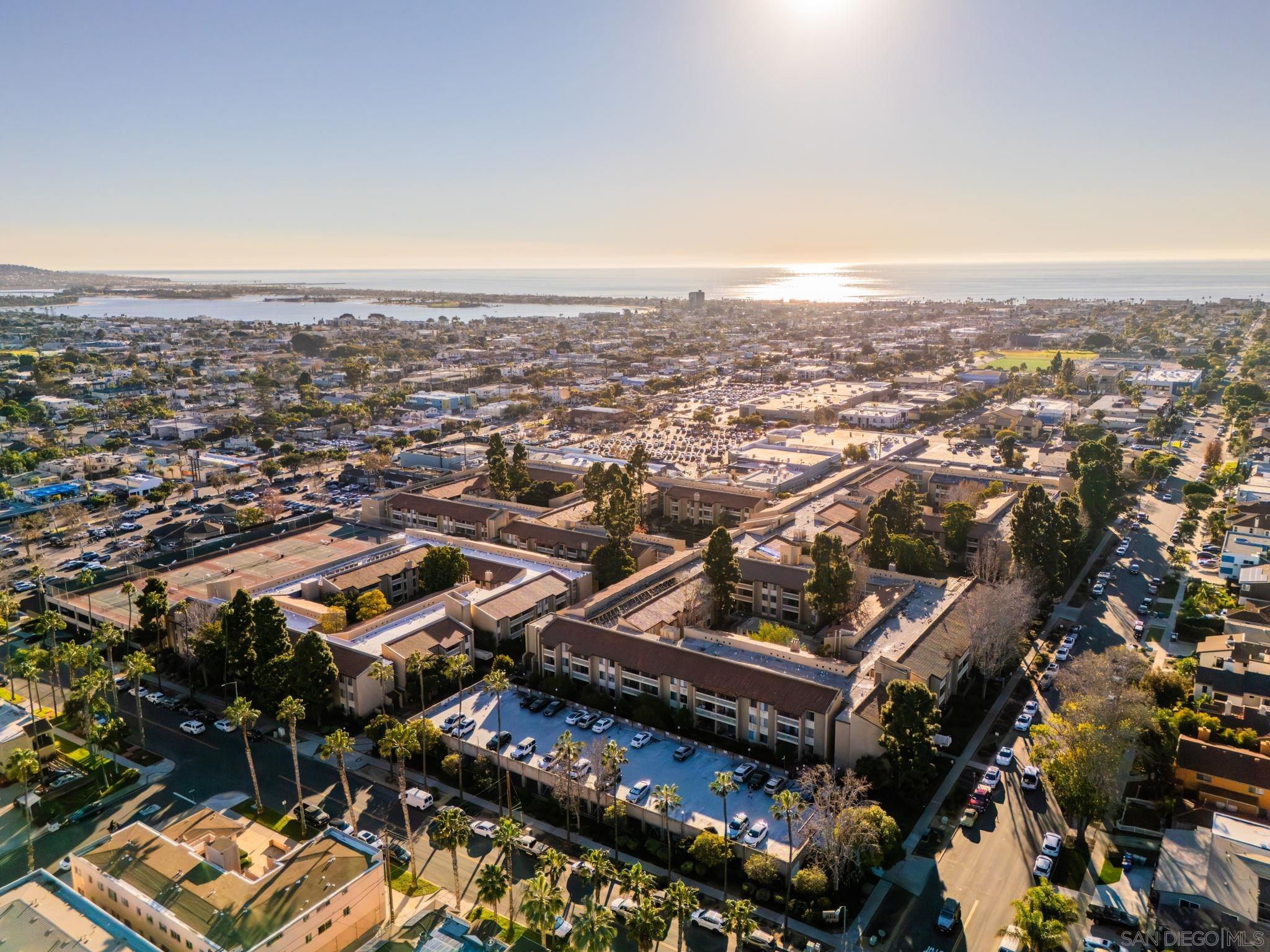 Detail Gallery Image 26 of 31 For 1855  Diamond St  #5-232,  San Diego,  CA 92109 - 1 Beds | 1 Baths