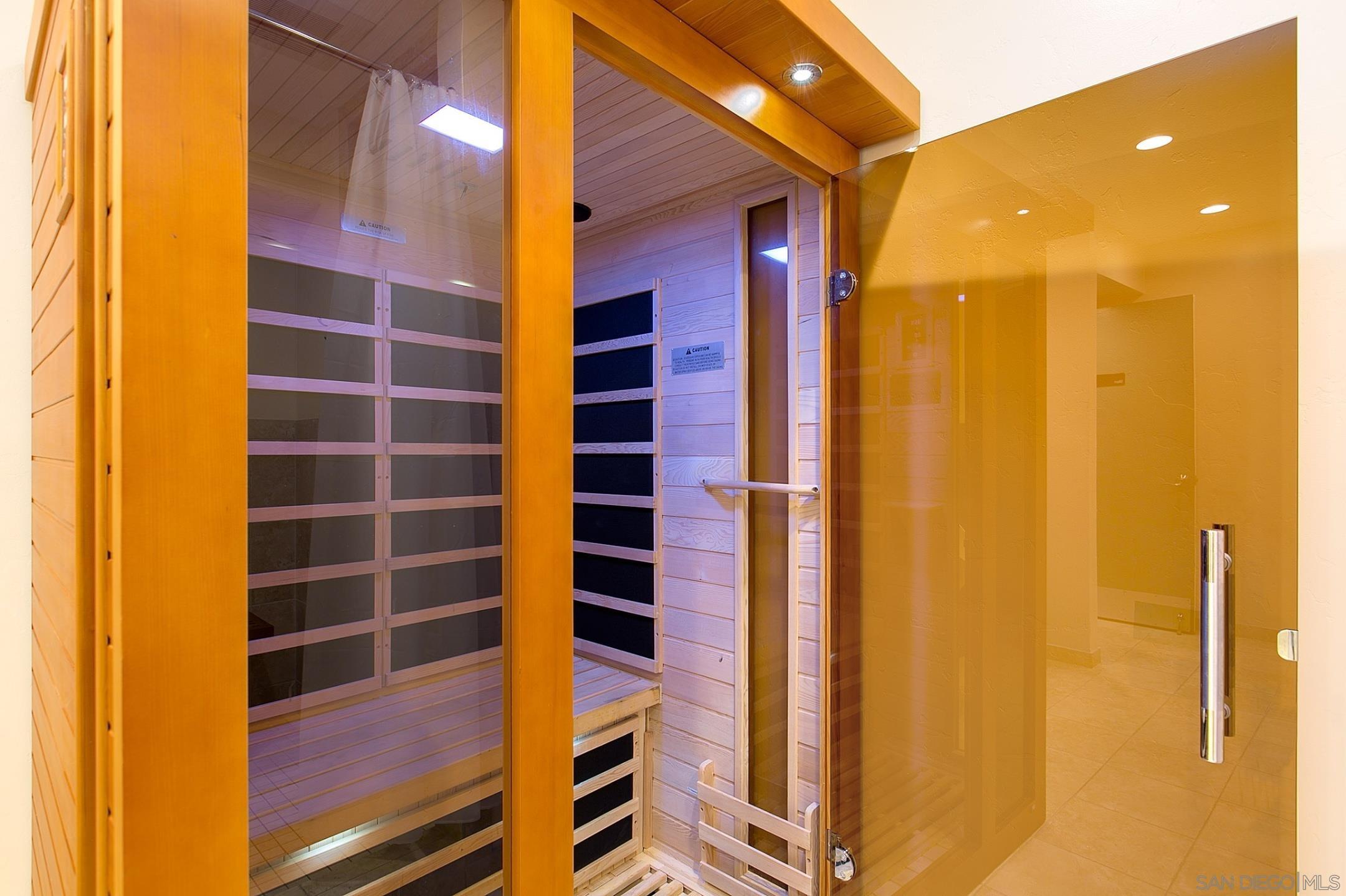 Detail Gallery Image 28 of 31 For 1855  Diamond St  #5-232,  San Diego,  CA 92109 - 1 Beds | 1 Baths