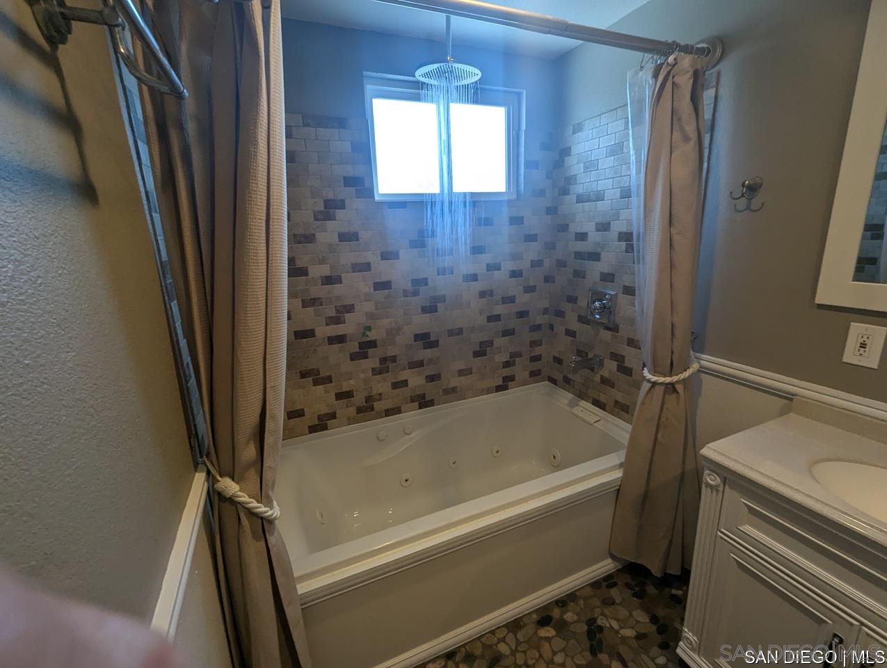 Detail Gallery Image 12 of 13 For , Torrance,  CA 90501 - 1 Beds | 1 Baths