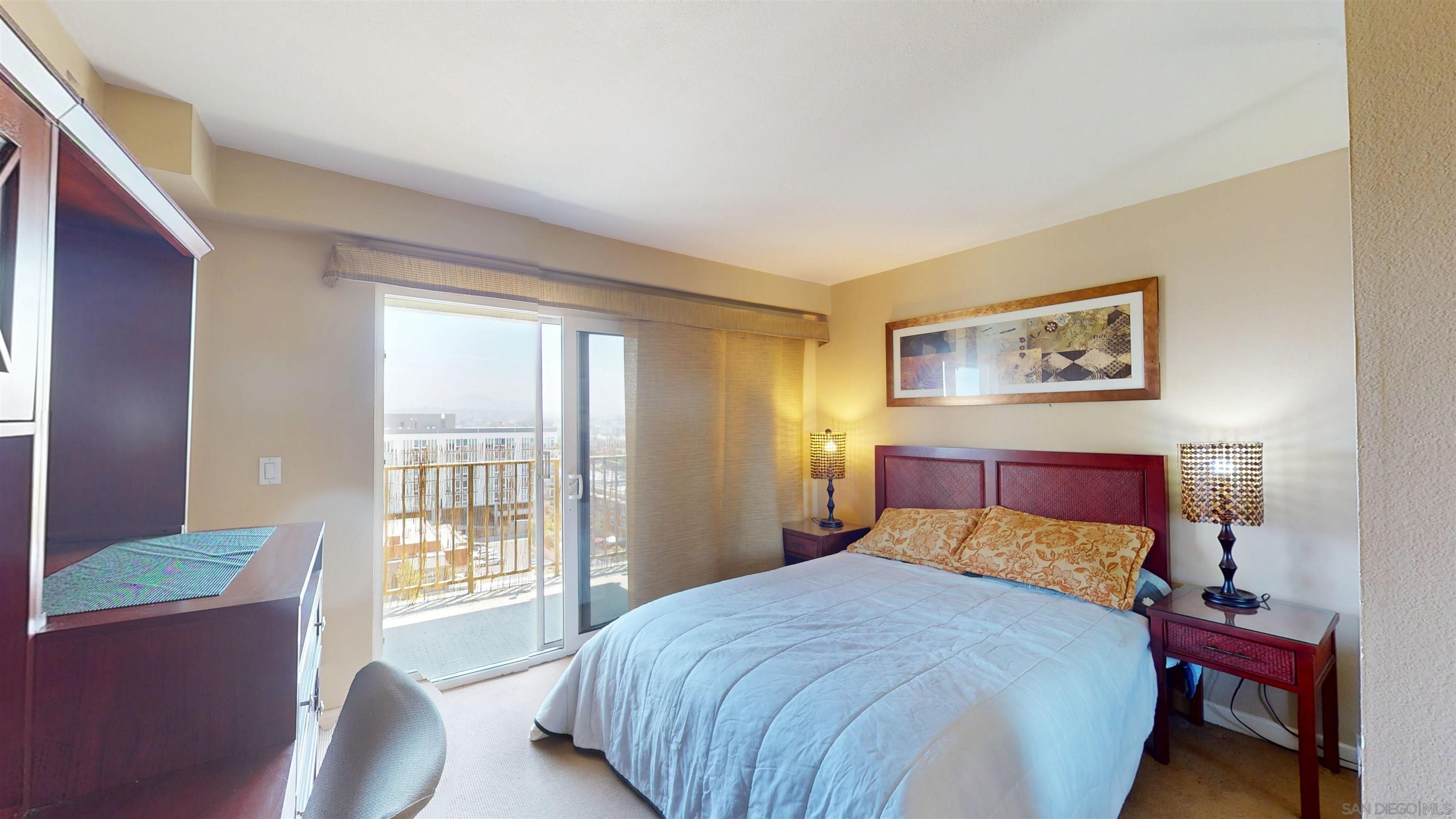 Front Image Thumbnail for SDSDC0001195